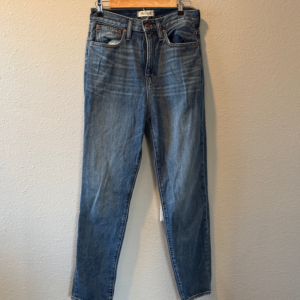Madewell Women's Straight Leg Jeans in Medium Blue Wash